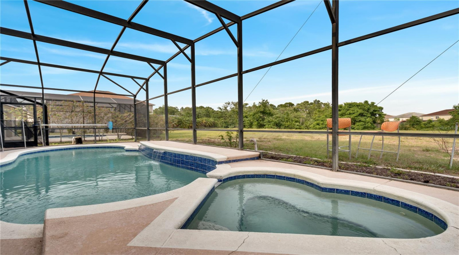 Davenport, Florida 33896, 5 Bedrooms Bedrooms, ,4 Bathroomsbathrooms,Residential,For Sale,Pine Ridge,Mfro6286472
