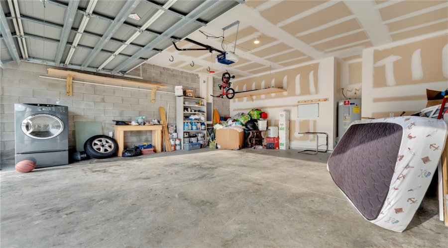 Davenport, Florida 33896, 5 Bedrooms Bedrooms, ,4 Bathroomsbathrooms,Residential,For Sale,Pine Ridge,Mfro6286472