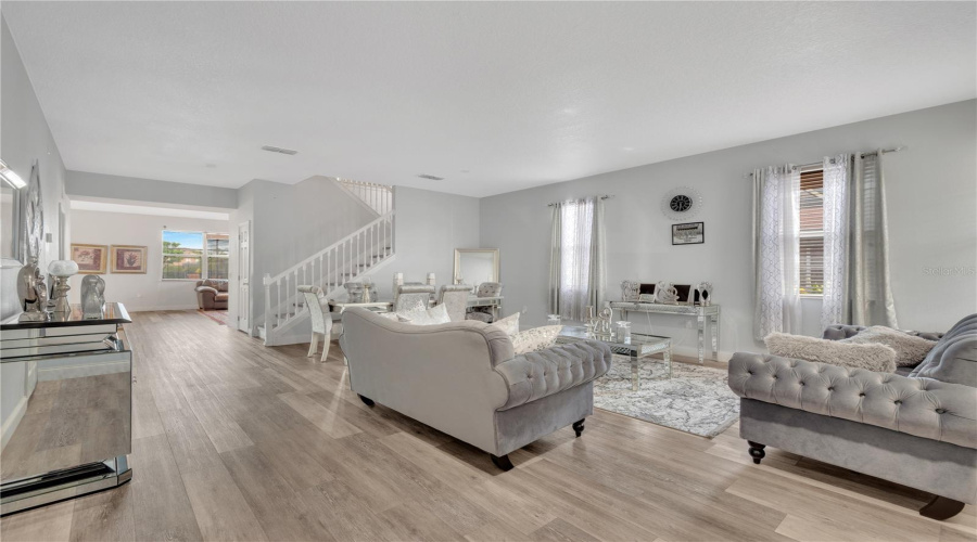 Davenport, Florida 33896, 5 Bedrooms Bedrooms, ,4 Bathroomsbathrooms,Residential,For Sale,Pine Ridge,Mfro6286472
