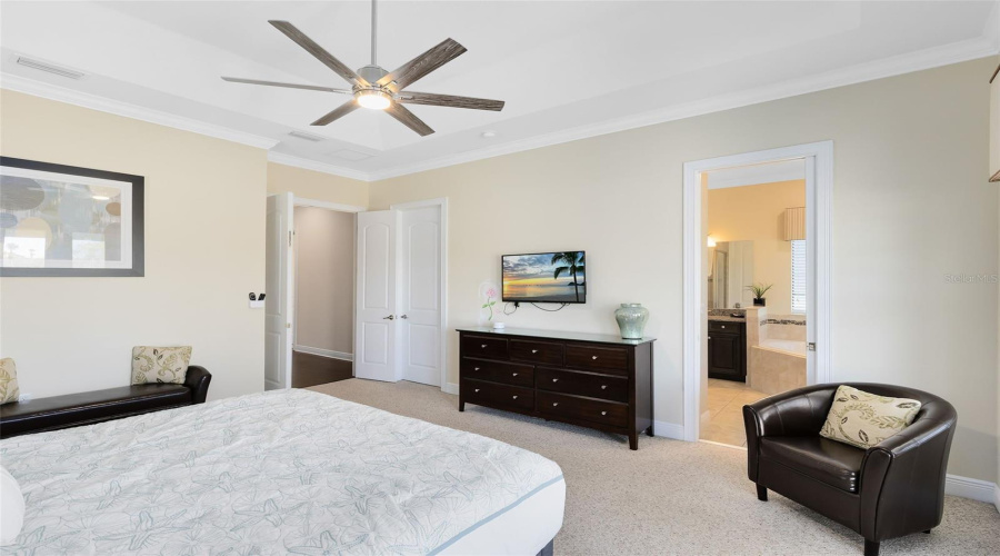 Reunion, Florida 34747, 6 Bedrooms Bedrooms, ,5 Bathroomsbathrooms,Residential,For Sale,Castle Pines,Mfro6286215