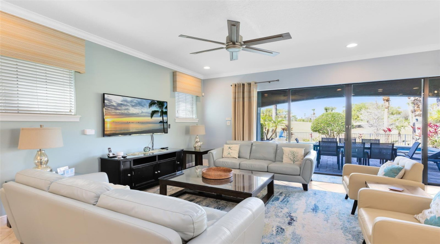Reunion, Florida 34747, 6 Bedrooms Bedrooms, ,5 Bathroomsbathrooms,Residential,For Sale,Castle Pines,Mfro6286215
