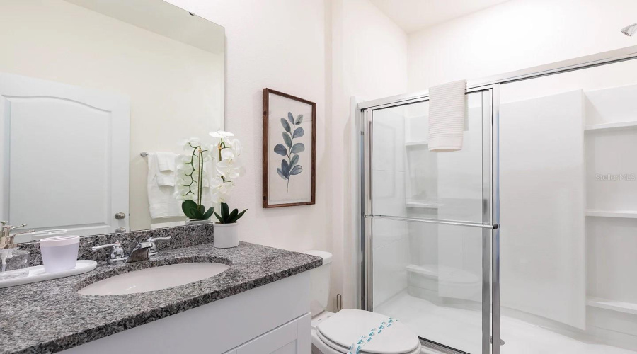 Davenport, Florida 33837, 7 Bedrooms Bedrooms, ,5 Bathroomsbathrooms,Residential,For Sale,Oakmoss,Mfro6289102