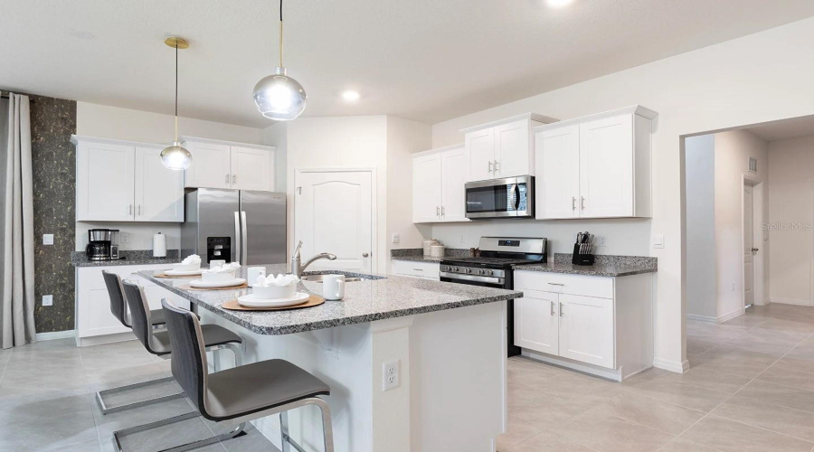 Davenport, Florida 33837, 7 Bedrooms Bedrooms, ,5 Bathroomsbathrooms,Residential,For Sale,Oakmoss,Mfro6289102