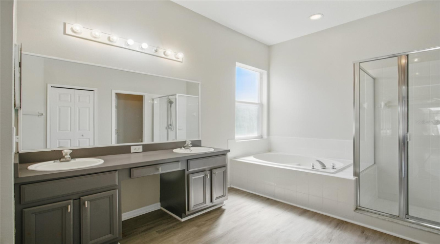 Kissimmee, Florida 34746, 4 Bedrooms Bedrooms, ,3 Bathroomsbathrooms,Residential,For Sale,Great Harbor,Mfrs5122383