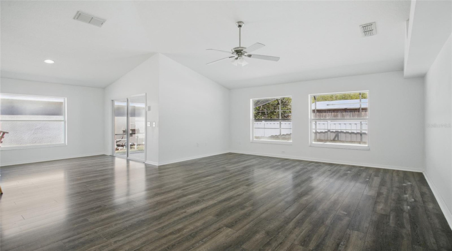 Kissimmee, Florida 34746, 4 Bedrooms Bedrooms, ,3 Bathroomsbathrooms,Residential,For Sale,Great Harbor,Mfrs5122383