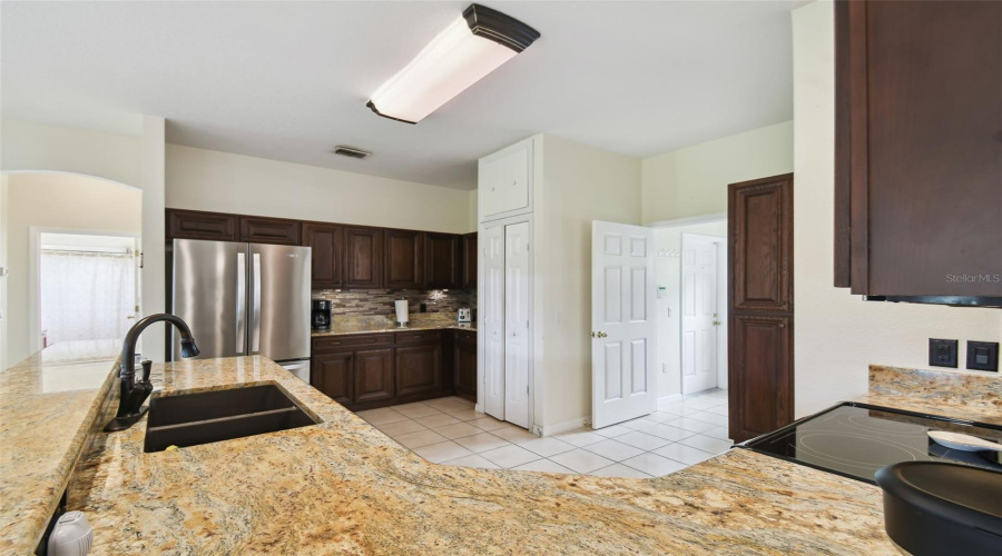 Kissimmee, Florida 34746, 3 Bedrooms Bedrooms, ,2 Bathroomsbathrooms,Residential,For Sale,Bougainvillea,Mfrtb8361124