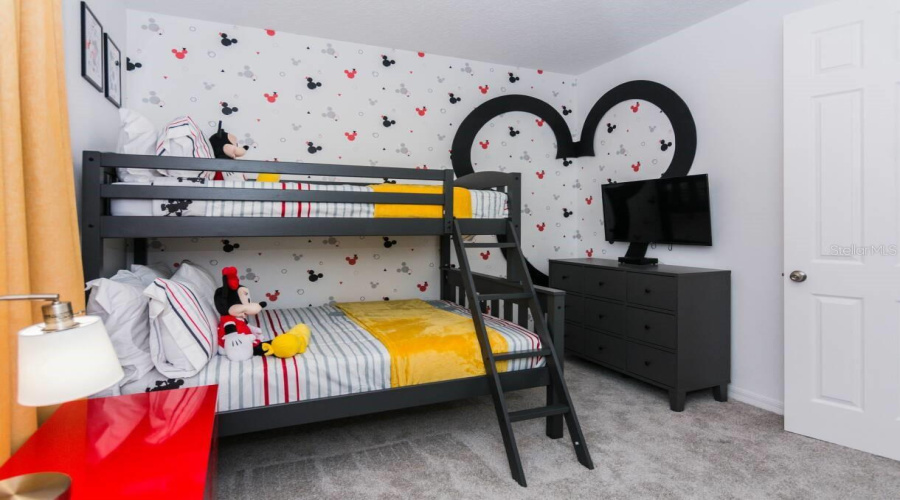 Kissimmee, Florida 34747, 9 Bedrooms Bedrooms, ,6 Bathroomsbathrooms,Residential,For Sale,Fleming Mist,Mfro6288712