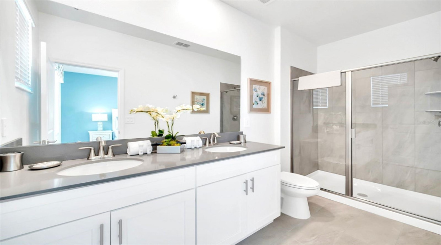Kissimmee, Florida 34746, 6 Bedrooms Bedrooms, ,5 Bathroomsbathrooms,Residential,For Sale,Petition,Mfro6288699