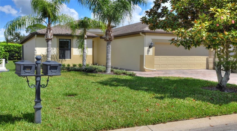 Davenport, Florida 33837, 3 Bedrooms Bedrooms, ,2 Bathroomsbathrooms,Residential,For Sale,Cadiz,Mfrs5122467