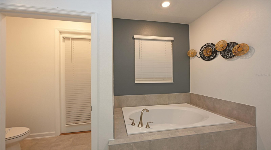 KISSIMMEE, Florida 34746, 8 Bedrooms Bedrooms, ,5 BathroomsBathrooms,Residential,For Sale,PENELOPE,0,MFRTB8355175