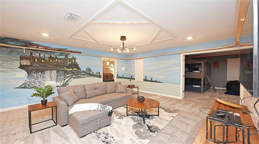 KISSIMMEE, Florida 34746, 8 Bedrooms Bedrooms, ,5 BathroomsBathrooms,Residential,For Sale,PENELOPE,0,MFRTB8355175