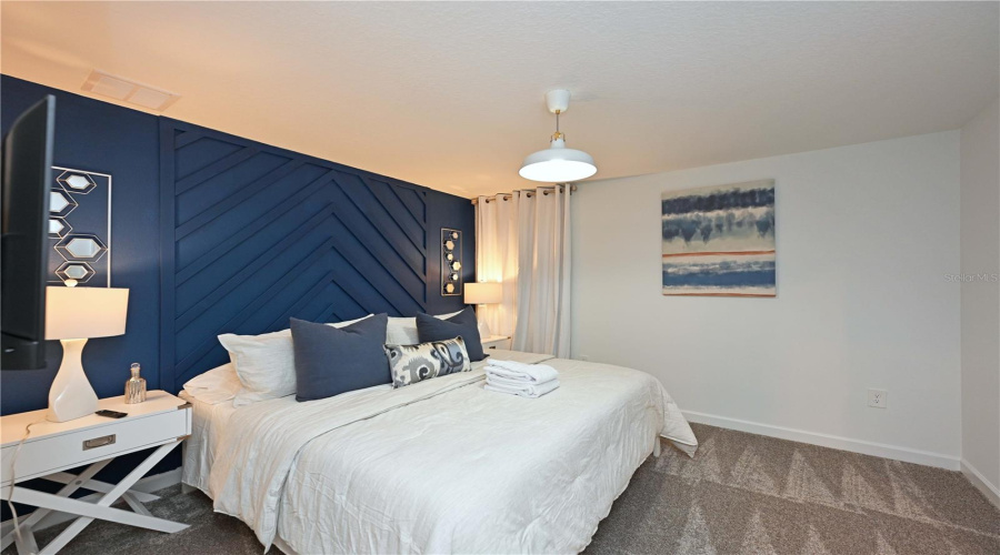 KISSIMMEE, Florida 34746, 8 Bedrooms Bedrooms, ,5 BathroomsBathrooms,Residential,For Sale,PENELOPE,0,MFRTB8355175