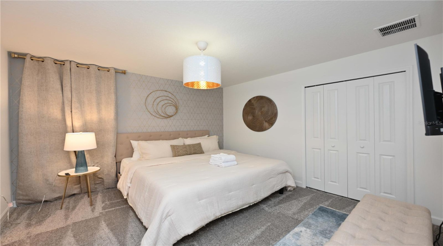 KISSIMMEE, Florida 34746, 8 Bedrooms Bedrooms, ,5 BathroomsBathrooms,Residential,For Sale,PENELOPE,0,MFRTB8355175