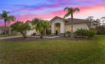 Kissimmee, Florida 34746, 4 Bedrooms Bedrooms, ,2 Bathroomsbathrooms,Residential,For Sale,Winding,Mfro6272933