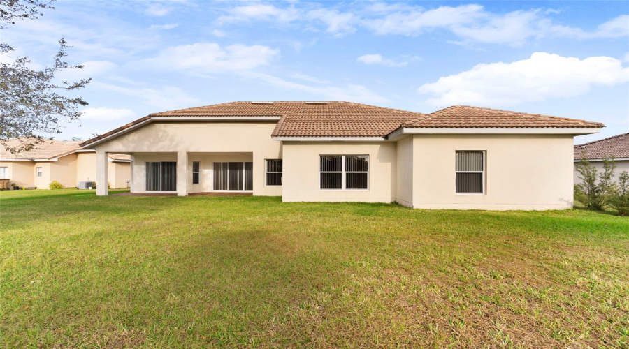 Kissimmee, Florida 34746, 4 Bedrooms Bedrooms, ,2 Bathroomsbathrooms,Residential,For Sale,Winding,Mfro6272933