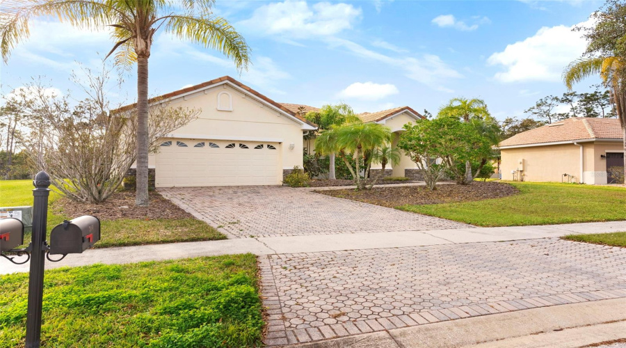 Kissimmee, Florida 34746, 4 Bedrooms Bedrooms, ,2 Bathroomsbathrooms,Residential,For Sale,Winding,Mfro6272933