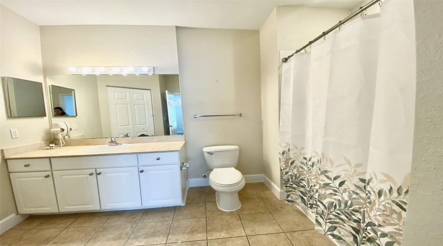 Kissimmee, Florida 34746, 4 Bedrooms Bedrooms, ,3 Bathroomsbathrooms,Residential,For Sale,Lucayan Harbour,Mfro6289232