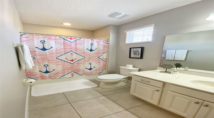 Kissimmee, Florida 34746, 8 Bedrooms Bedrooms, ,7 Bathroomsbathrooms,Residential,For Sale,Shiva,Mfrs5122571