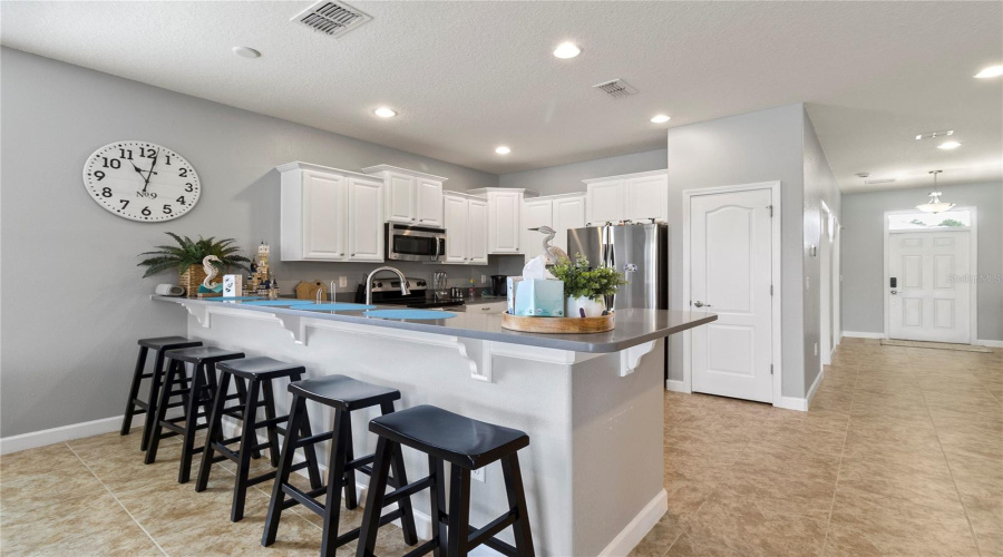 Davenport, Florida 33837, 7 Bedrooms Bedrooms, ,5 Bathroomsbathrooms,Residential,For Sale,Victoria,Mfro6287805