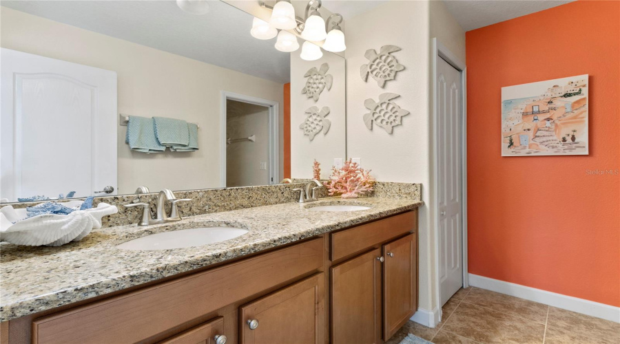 Davenport, Florida 33837, 7 Bedrooms Bedrooms, ,5 Bathroomsbathrooms,Residential,For Sale,Victoria,Mfro6287805