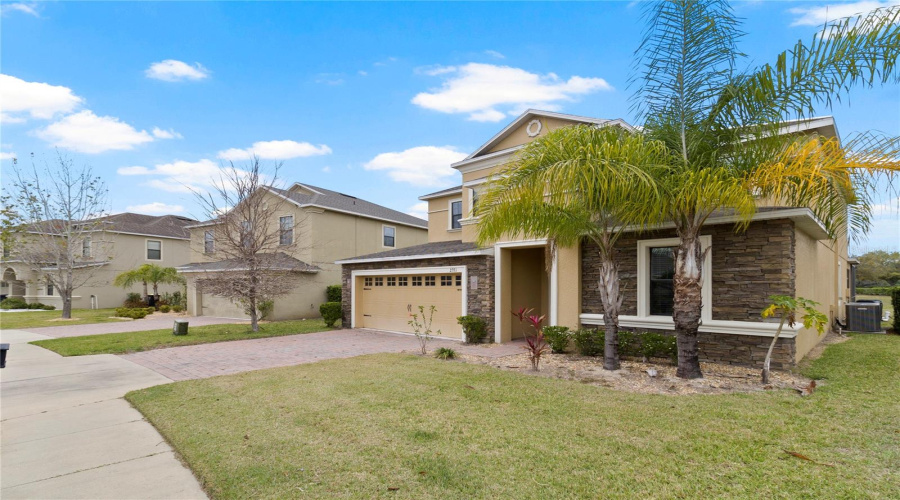 Davenport, Florida 33837, 7 Bedrooms Bedrooms, ,5 Bathroomsbathrooms,Residential,For Sale,Victoria,Mfro6287805