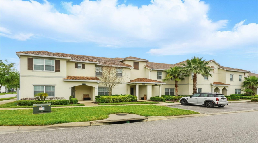 Davenport, Florida 33896, 4 Bedrooms Bedrooms, ,3 Bathroomsbathrooms,Residential,For Sale,Sandbagger,Mfro6289691