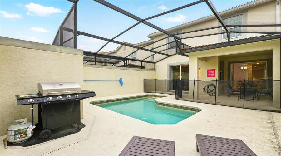 Davenport, Florida 33896, 4 Bedrooms Bedrooms, ,3 Bathroomsbathrooms,Residential,For Sale,Sandbagger,Mfro6289691