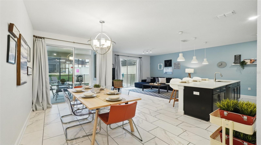 Davenport, Florida 33896, 4 Bedrooms Bedrooms, ,3 Bathroomsbathrooms,Residential,For Sale,Sandbagger,Mfro6289691