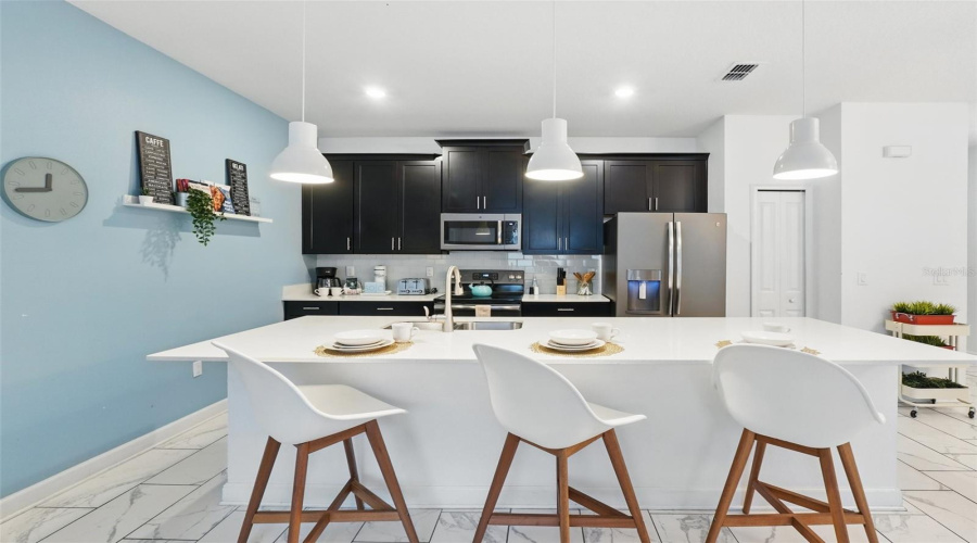 Davenport, Florida 33896, 4 Bedrooms Bedrooms, ,3 Bathroomsbathrooms,Residential,For Sale,Sandbagger,Mfro6289691