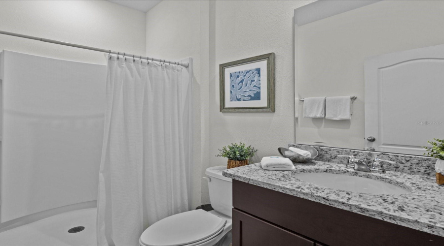 DAVENPORT, Florida 33837, 6 Bedrooms Bedrooms, ,5 BathroomsBathrooms,Residential,For Sale,OAK REFLECTION,0,MFRO6289357