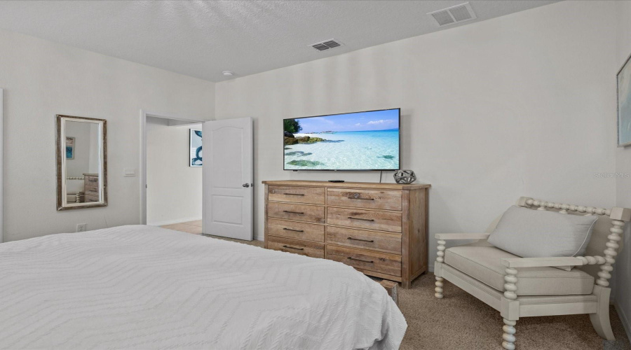 DAVENPORT, Florida 33837, 6 Bedrooms Bedrooms, ,5 BathroomsBathrooms,Residential,For Sale,OAK REFLECTION,0,MFRO6289357