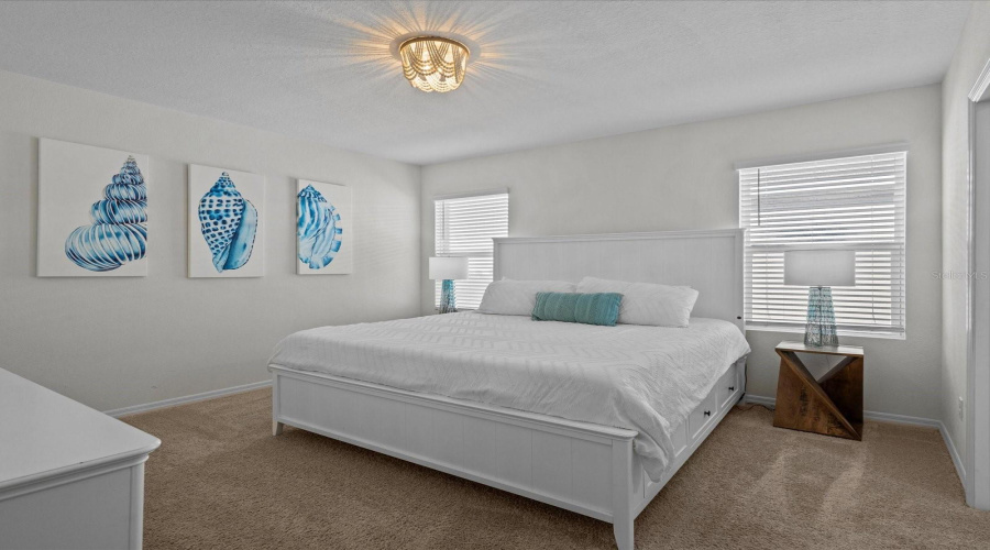DAVENPORT, Florida 33837, 6 Bedrooms Bedrooms, ,5 BathroomsBathrooms,Residential,For Sale,OAK REFLECTION,0,MFRO6289357