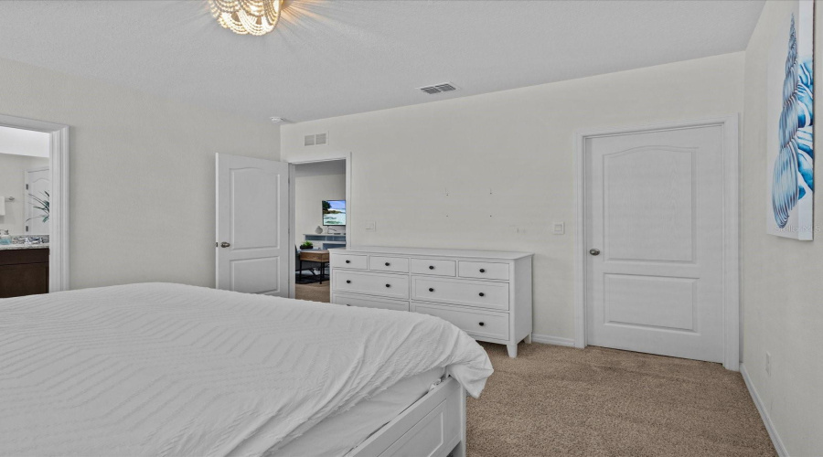 DAVENPORT, Florida 33837, 6 Bedrooms Bedrooms, ,5 BathroomsBathrooms,Residential,For Sale,OAK REFLECTION,0,MFRO6289357