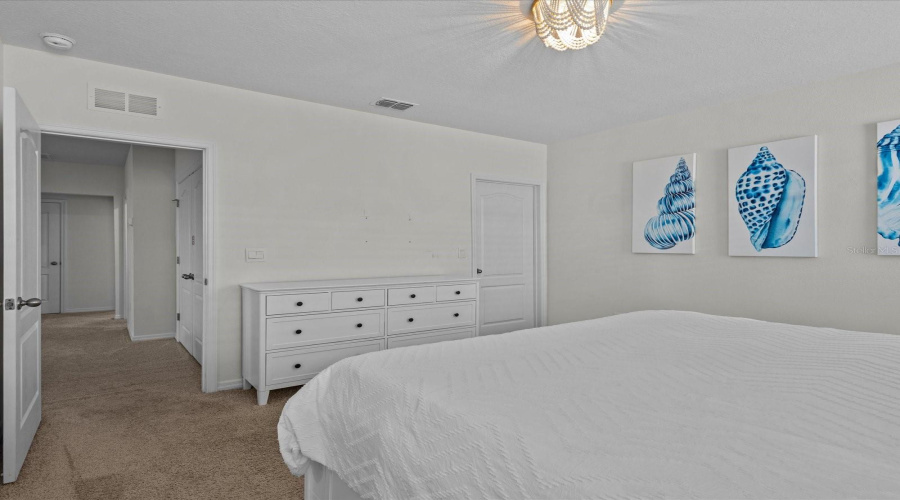 DAVENPORT, Florida 33837, 6 Bedrooms Bedrooms, ,5 BathroomsBathrooms,Residential,For Sale,OAK REFLECTION,0,MFRO6289357