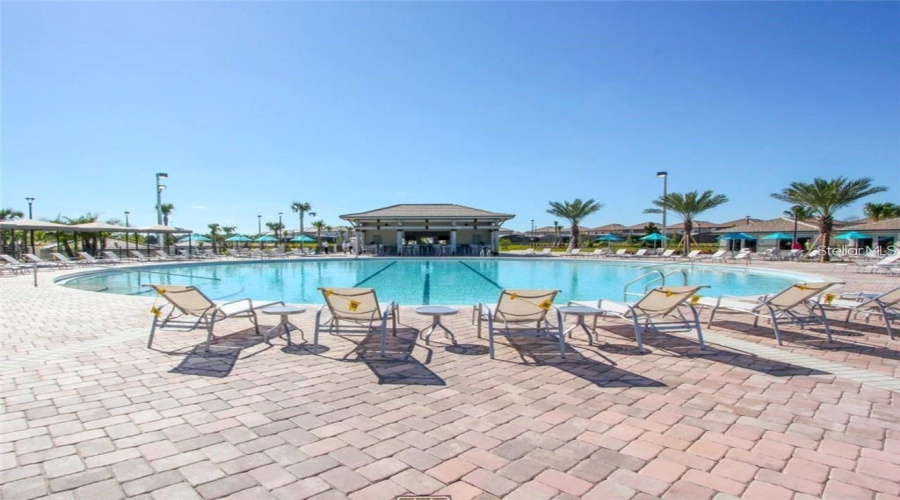 Davenport, Florida 33896, 6 Bedrooms Bedrooms, ,6 Bathroomsbathrooms,Residential,For Sale,Moon Valley,Mfro6289988