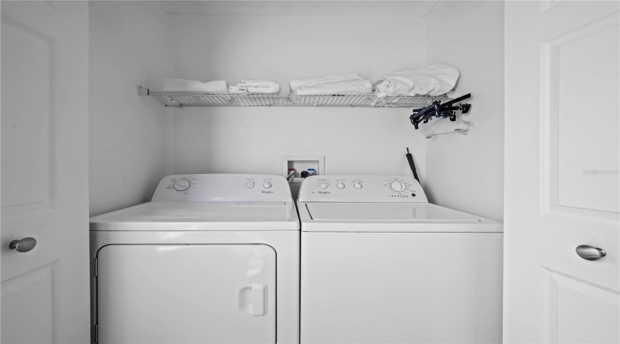 Davenport, Florida 33897, 3 Bedrooms Bedrooms, ,2 Bathroomsbathrooms,Residential,For Sale,Keswick,Mfrl4951456