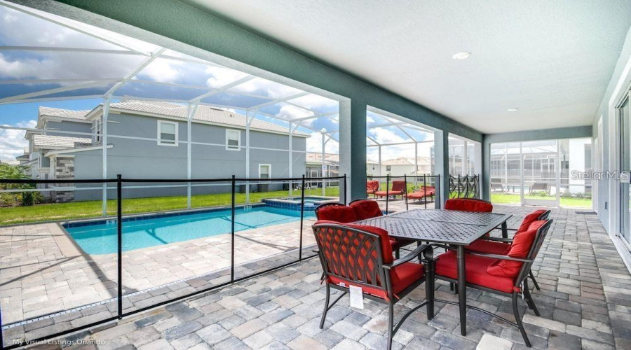 DAVENPORT, Florida 33896, 8 Bedrooms Bedrooms, ,5 BathroomsBathrooms,Residential,For Sale,OBSERVER,0,MFRO6289980