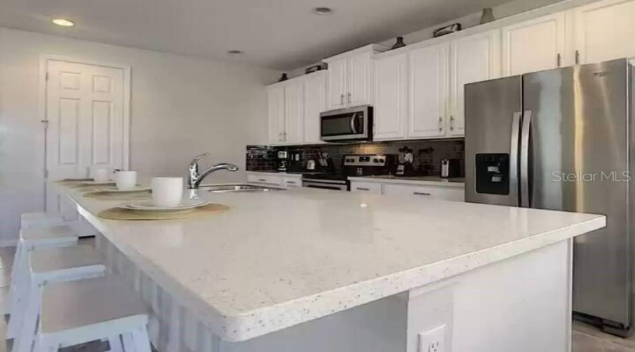 Kissimmee, Florida 34747, 6 Bedrooms Bedrooms, ,4 Bathroomsbathrooms,Residential,For Sale,Flamingo Key,Mfro6289623