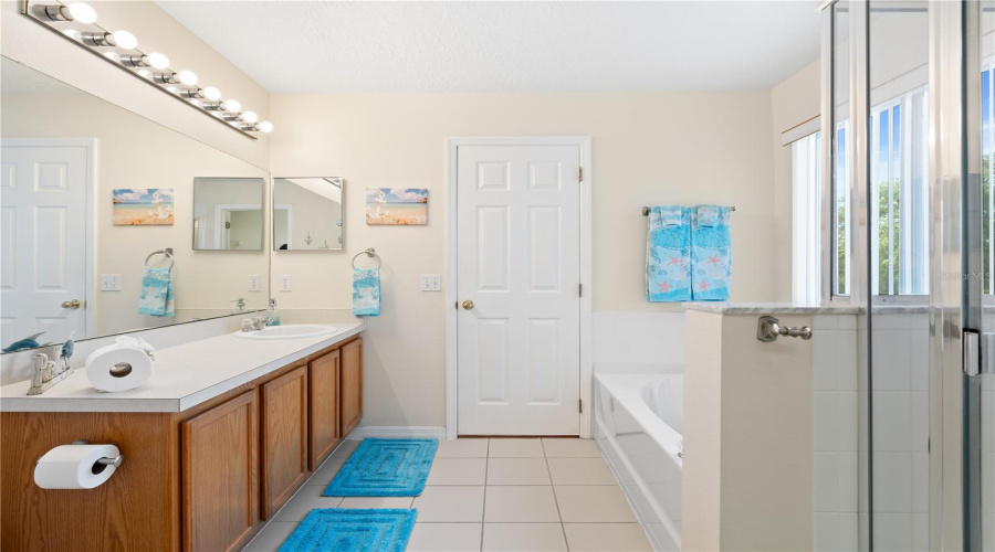 Davenport, Florida 33896, 4 Bedrooms Bedrooms, ,3 Bathroomsbathrooms,Residential,For Sale,Sand Ridge,Mfro6289296