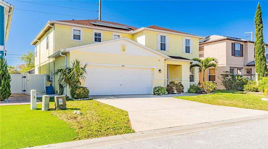 Davenport, Florida 33896, 4 Bedrooms Bedrooms, ,3 Bathroomsbathrooms,Residential,For Sale,Sand Ridge,Mfro6289296