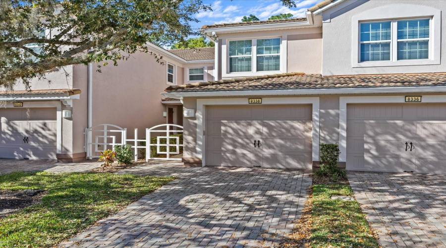 Davenport, Florida 33896, 2 Bedrooms Bedrooms, ,2 Bathroomsbathrooms,Residential,For Sale,Quimby,Mfro6289579