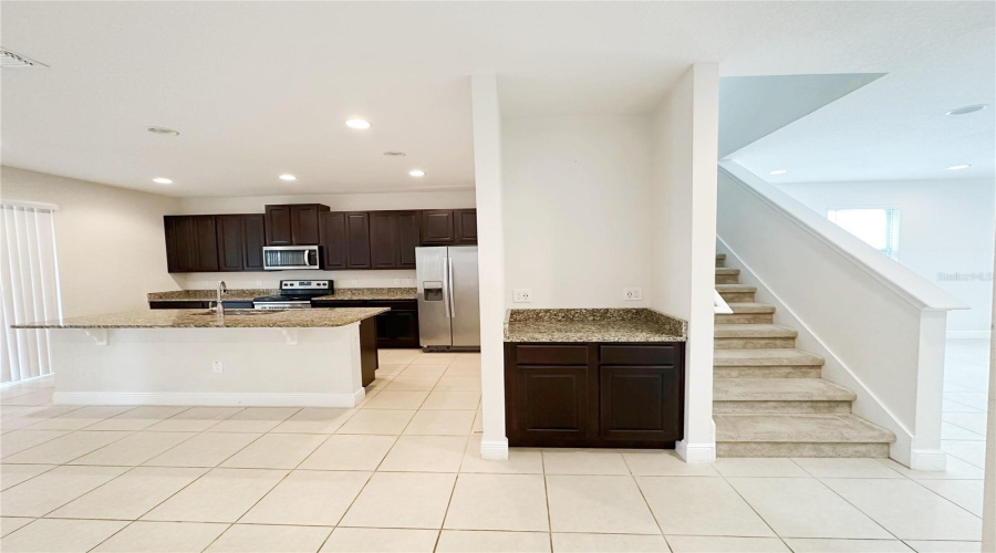 Kissimmee, Florida 34747, 6 Bedrooms Bedrooms, ,6 Bathroomsbathrooms,Residential,For Sale,Marker,Mfro6289599