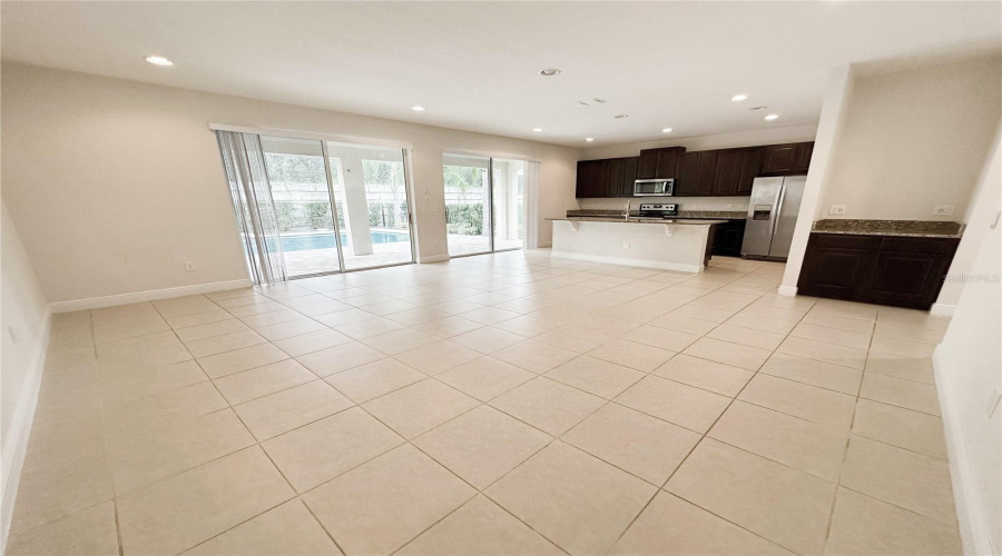 Kissimmee, Florida 34747, 6 Bedrooms Bedrooms, ,6 Bathroomsbathrooms,Residential,For Sale,Marker,Mfro6289599
