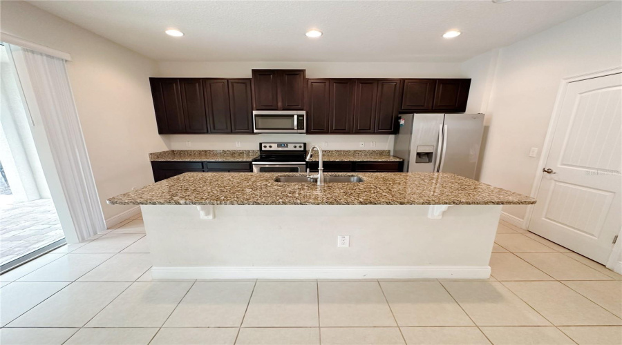 Kissimmee, Florida 34747, 6 Bedrooms Bedrooms, ,6 Bathroomsbathrooms,Residential,For Sale,Marker,Mfro6289599