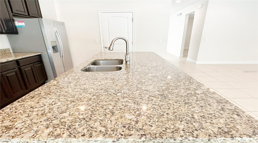 Kissimmee, Florida 34747, 6 Bedrooms Bedrooms, ,6 Bathroomsbathrooms,Residential,For Sale,Marker,Mfro6289599