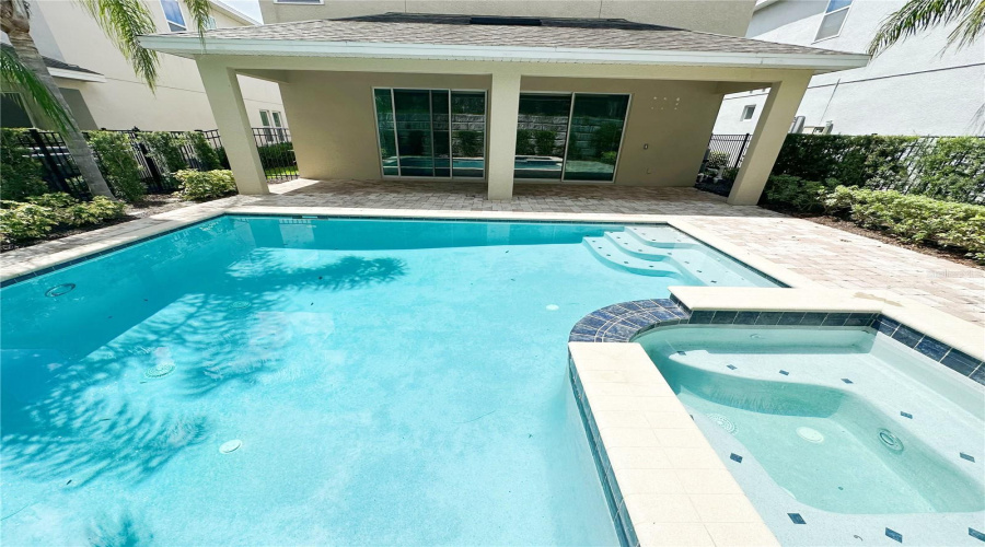Kissimmee, Florida 34747, 6 Bedrooms Bedrooms, ,6 Bathroomsbathrooms,Residential,For Sale,Marker,Mfro6289599