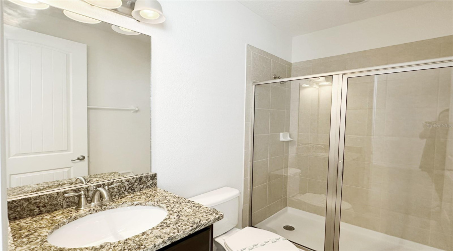 Kissimmee, Florida 34747, 6 Bedrooms Bedrooms, ,6 Bathroomsbathrooms,Residential,For Sale,Marker,Mfro6289599