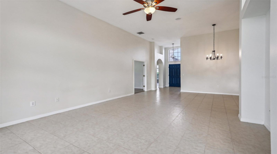 DAVENPORT, Florida 33837, 3 Bedrooms Bedrooms, ,2 BathroomsBathrooms,Residential,For Sale,ROYAL PALM,0,MFRO6255025