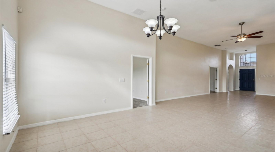 DAVENPORT, Florida 33837, 3 Bedrooms Bedrooms, ,2 BathroomsBathrooms,Residential,For Sale,ROYAL PALM,0,MFRO6255025
