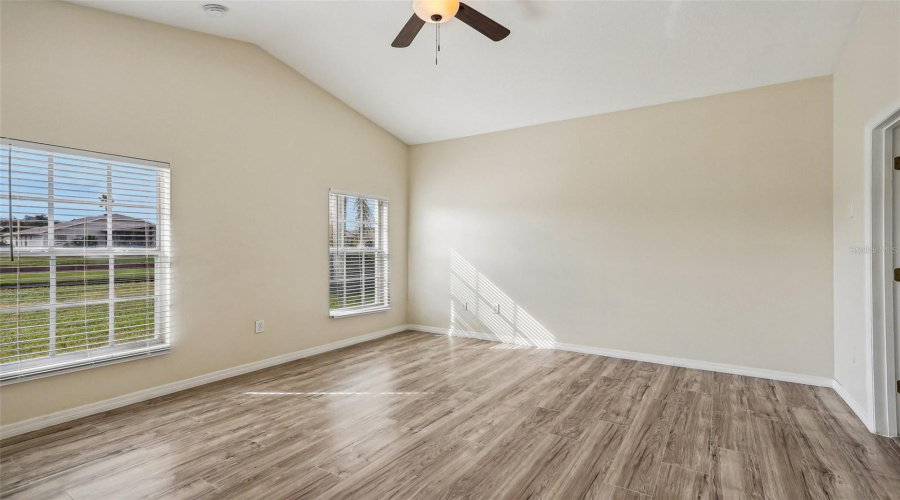 DAVENPORT, Florida 33837, 3 Bedrooms Bedrooms, ,2 BathroomsBathrooms,Residential,For Sale,ROYAL PALM,0,MFRO6255025
